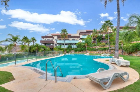 Middle Floor Apartment in Málaga, Costa del Sol – 2 beds – 465000 € - photo 26 of 33