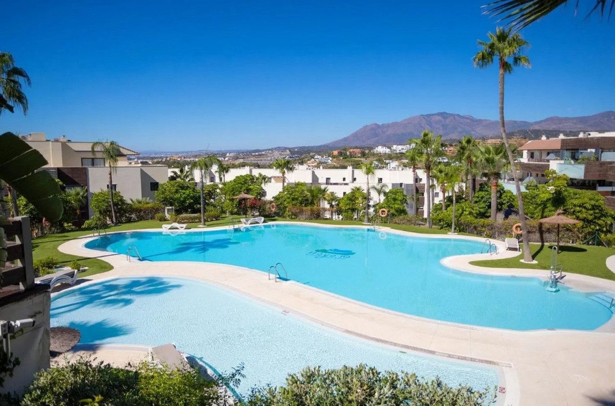 Middle Floor Apartment in Málaga, Costa del Sol – 2 beds – 465000 € - photo 27 of 33