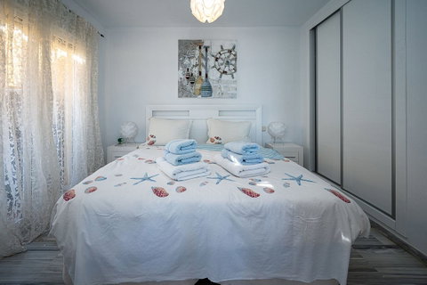 Middle Floor Apartment in Torremolinos, Costa del Sol – 2 beds – 575000 € - photo 7 of 17