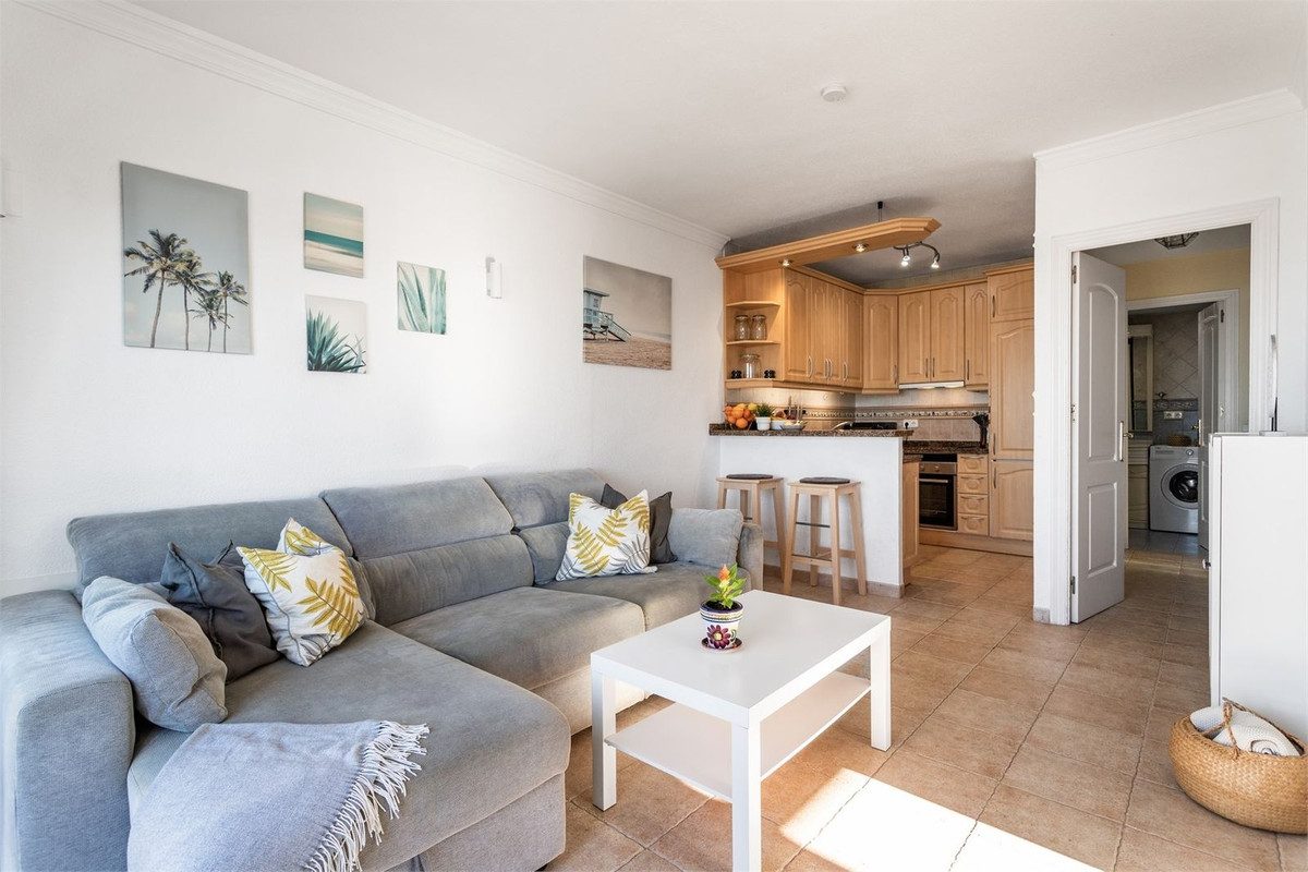 Ground Floor Apartment in Torremolinos, Costa del Sol – 2 beds – 299000 € - photo 13 of 29