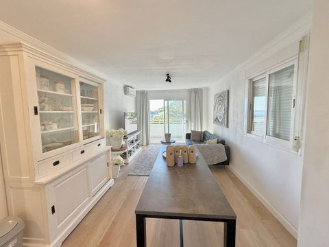 Middle Floor Apartment in Fuengirola, Costa del Sol – 2 beds – 449000 € - photo 5 of 22