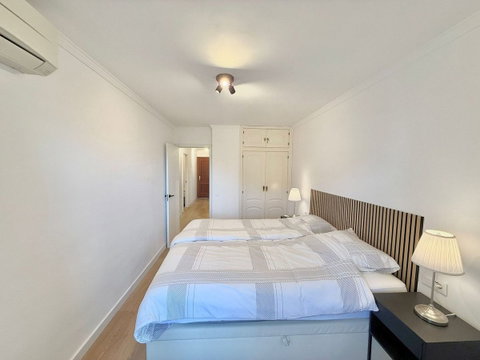 Middle Floor Apartment in Fuengirola, Costa del Sol – 2 beds – 449000 € - photo 10 of 22