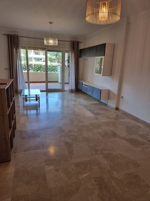 Middle Floor Apartment in Mijas, Costa del Sol – 2 beds – 320000 € - photo 4 of 27