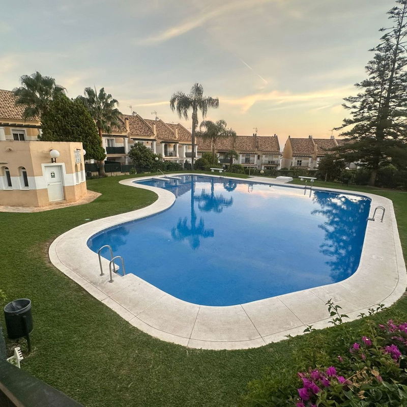 Townhouse in Marbella, Costa del Sol – 5 beds – 635000 €