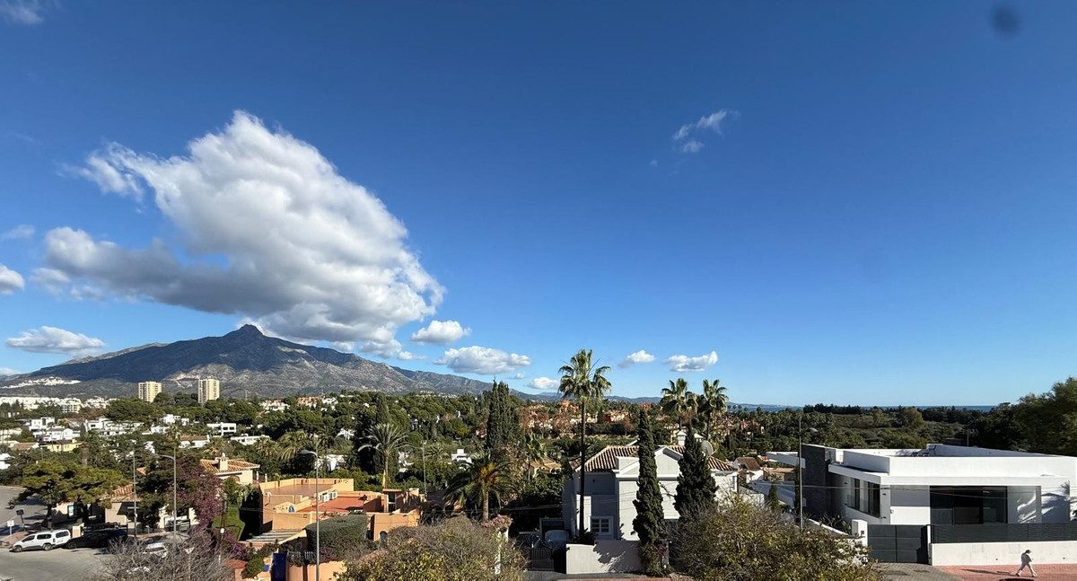 Middle Floor Apartment in Marbella, Costa del Sol – 2 beds – 400000 € - photo 27 of 27