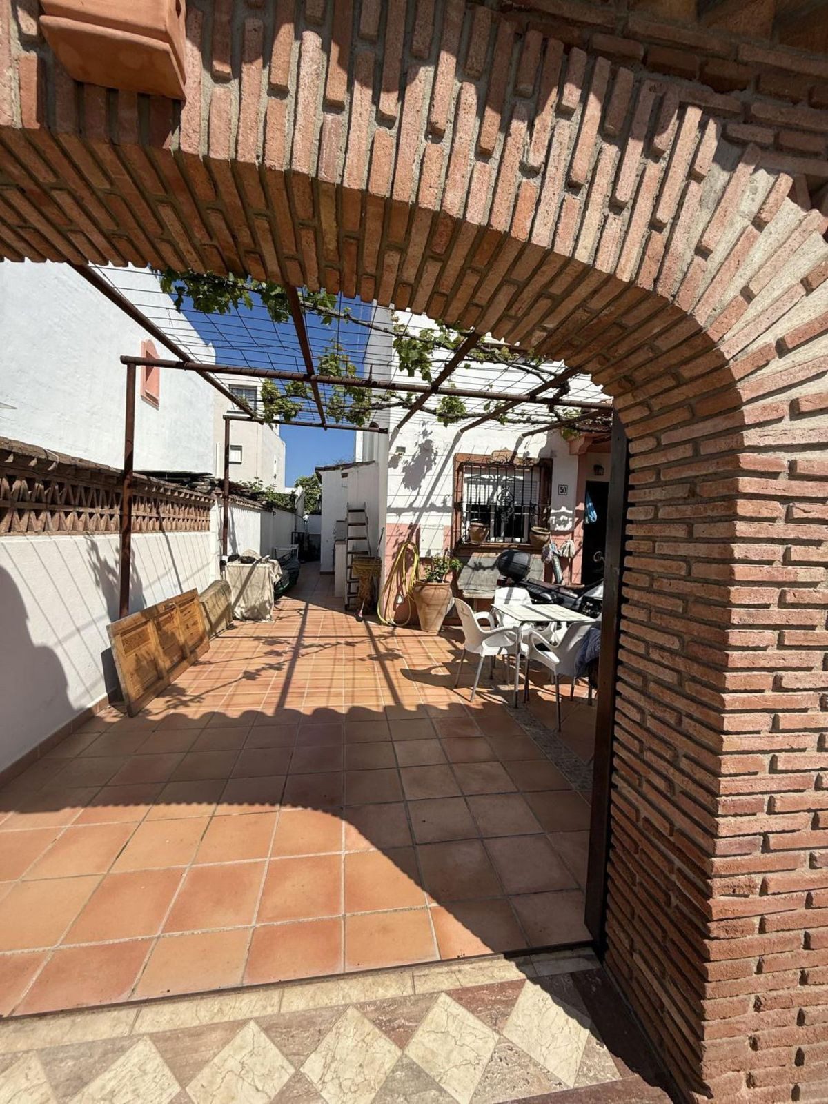 Townhouse in Estepona, Costa del Sol – 4 beds – 530000 € - photo 3 of 24