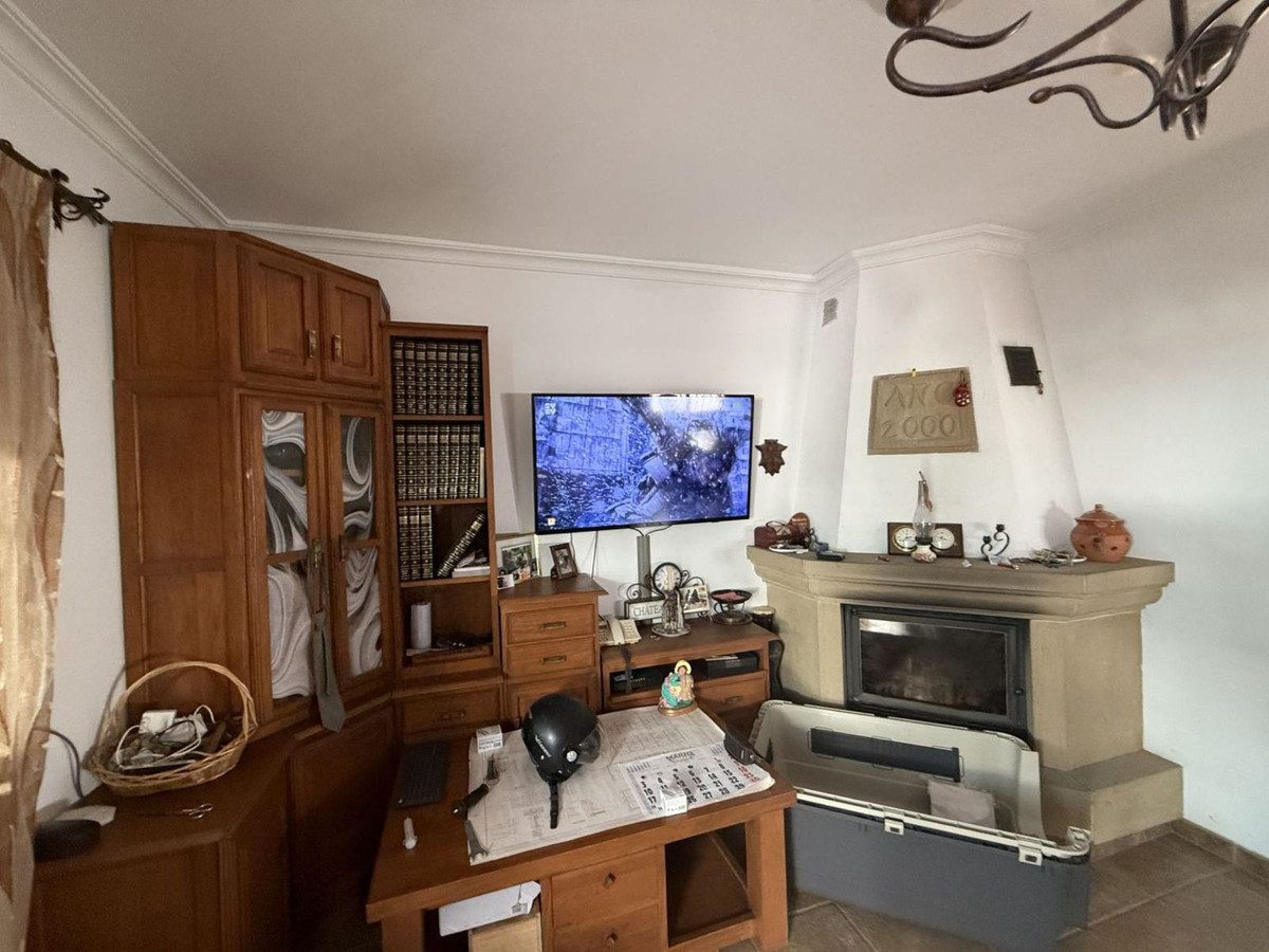 Townhouse in Estepona, Costa del Sol – 4 beds – 530000 € - photo 8 of 24