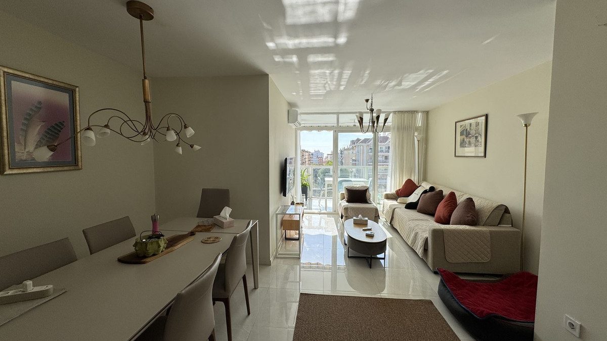 Middle Floor Apartment in Torremolinos, Costa del Sol – 3 beds – 420000 € - photo 4 of 28