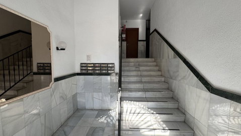 Middle Floor Apartment in Torremolinos, Costa del Sol – 3 beds – 420000 € - photo 24 of 28