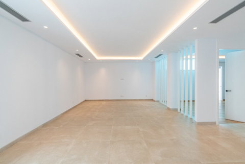 Detached Villa in Marbella, Costa del Sol – 4 beds – 4200000 € - photo 30 of 38