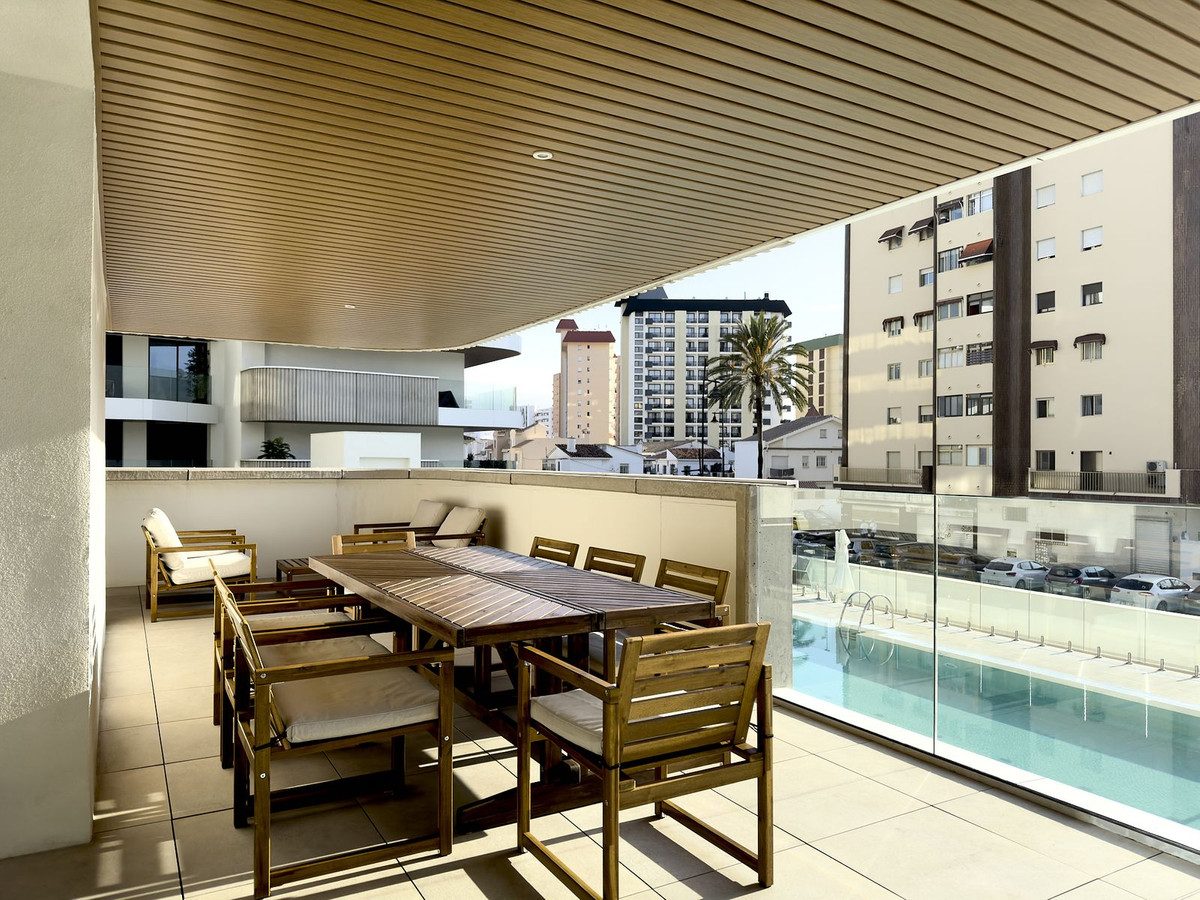 Middle Floor Apartment in Torremolinos, Costa del Sol – 2 beds – 719000 € - photo 2 of 54