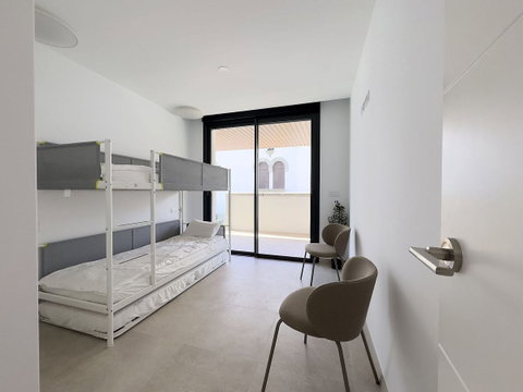 Middle Floor Apartment in Torremolinos, Costa del Sol – 2 beds – 719000 € - photo 24 of 54