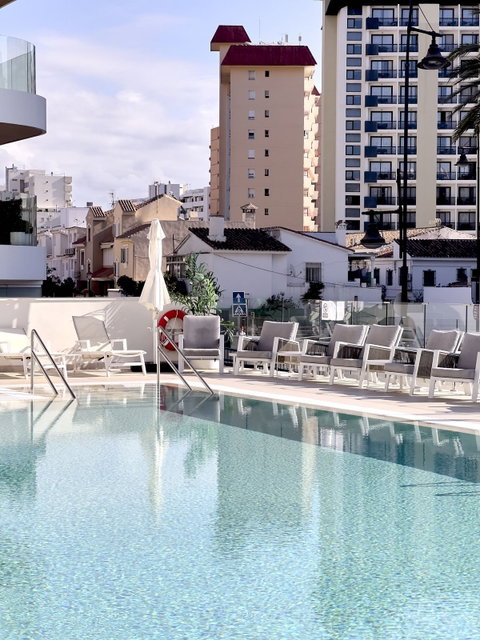 Middle Floor Apartment in Torremolinos, Costa del Sol – 2 beds – 719000 € - photo 31 of 54
