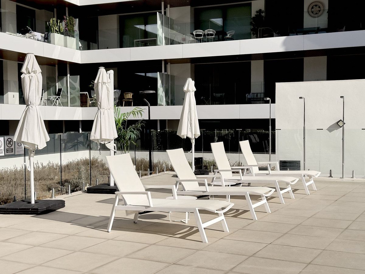 Middle Floor Apartment in Torremolinos, Costa del Sol – 2 beds – 719000 € - photo 33 of 54