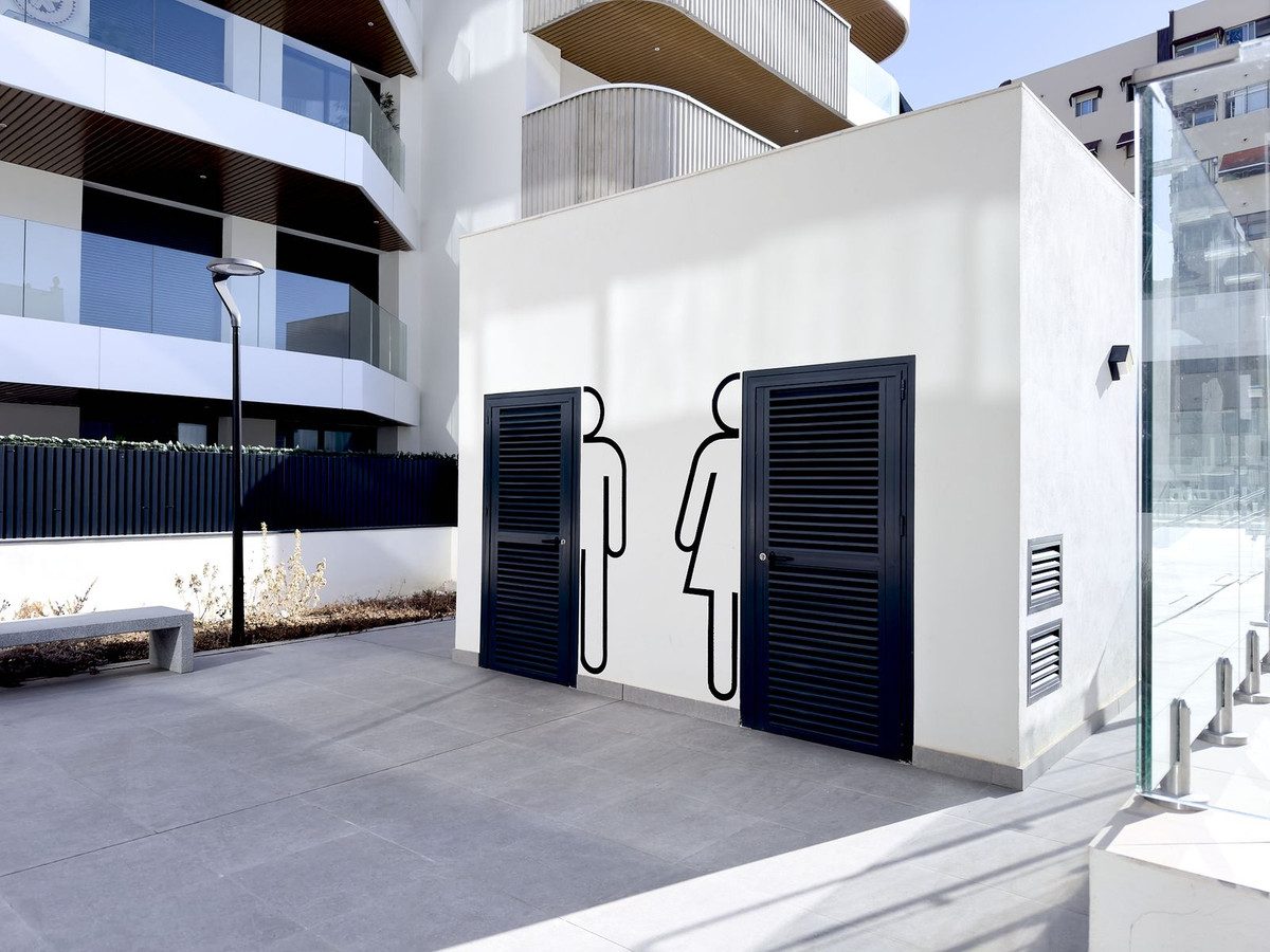 Middle Floor Apartment in Torremolinos, Costa del Sol – 2 beds – 719000 € - photo 36 of 54