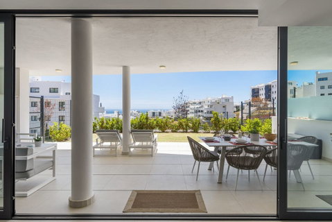 Ground Floor Apartment in Fuengirola, Costa del Sol – 2 beds – 599000 € - photo 2 of 31
