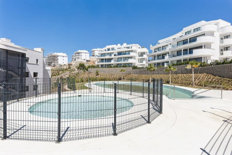 Ground Floor Apartment in Fuengirola, Costa del Sol – 2 beds – 599000 € - photo 10 of 31