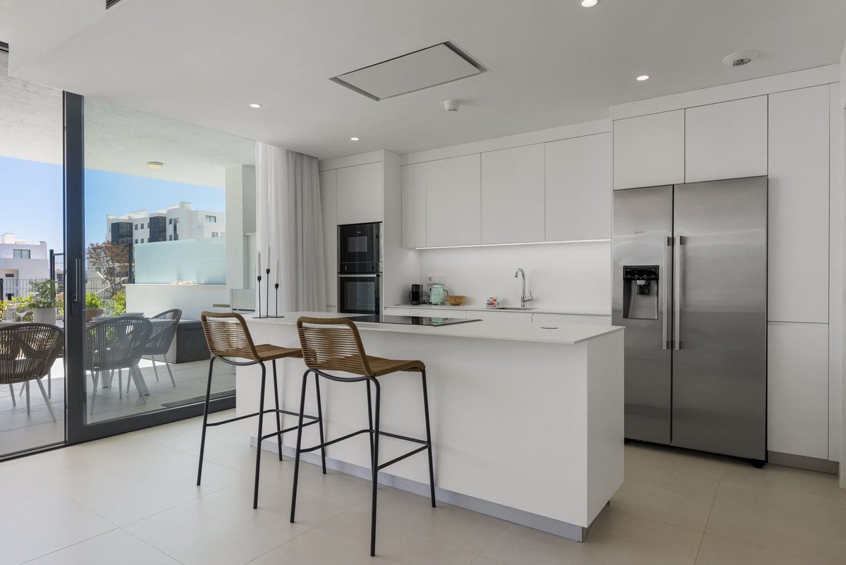 Ground Floor Apartment in Fuengirola, Costa del Sol – 2 beds – 599000 € - photo 16 of 31