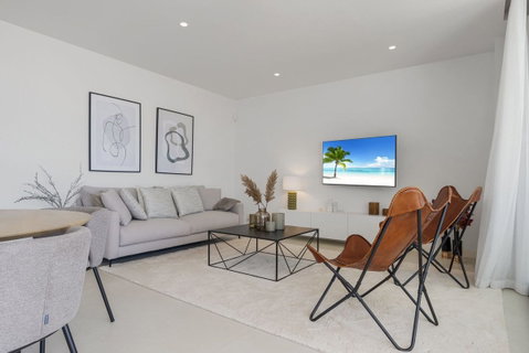 Ground Floor Apartment in Fuengirola, Costa del Sol – 2 beds – 599000 € - photo 18 of 31