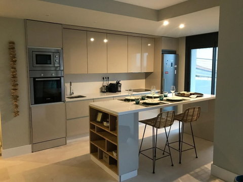 Middle Floor Apartment in Estepona, Costa del Sol – 2 beds – 385000 € - photo 9 of 20