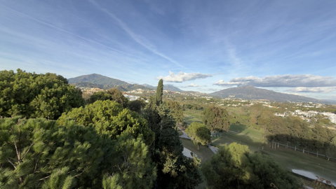 Middle Floor Apartment in Estepona, Costa del Sol – 2 beds – 289000 € - photo 21 of 36