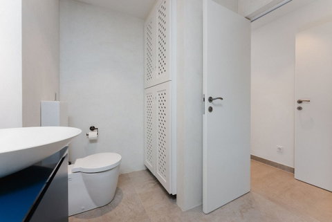 Middle Floor Apartment in Marbella, Costa del Sol – 3 beds – 1950000 € - photo 19 of 43
