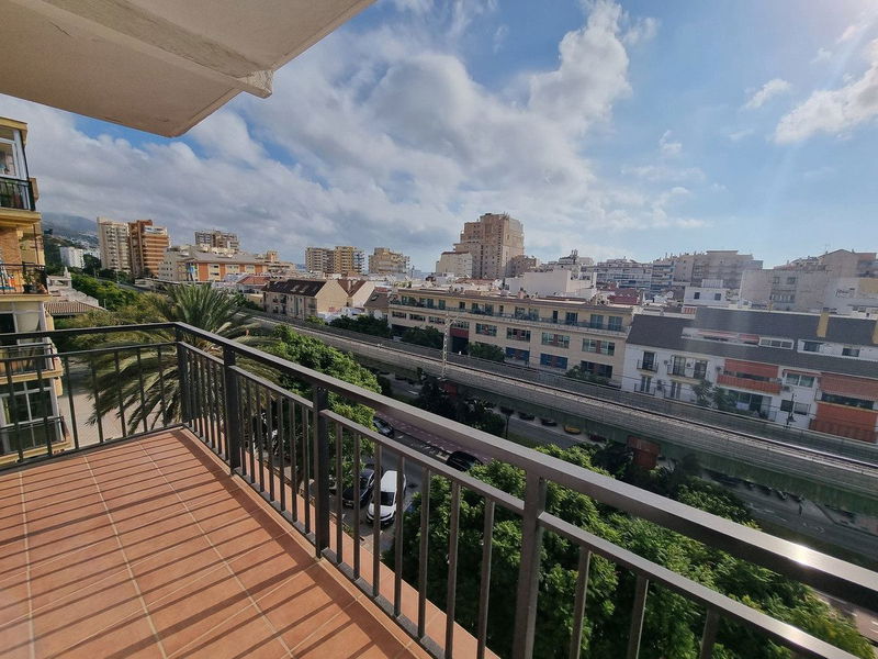 Middle Floor Apartment in Fuengirola, Costa del Sol – 4 beds – 359000 €