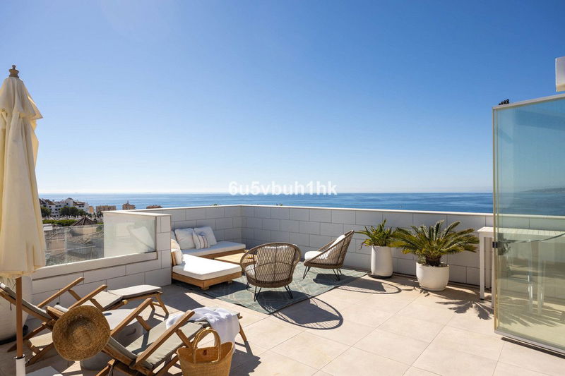 Penthouse in Estepona, Costa del Sol – 3 beds – 1299000 €