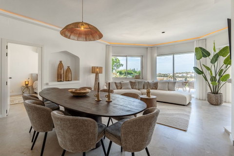 Detached Villa in Marbella, Costa del Sol – 4 beds – 1695000 € - photo 11 of 31