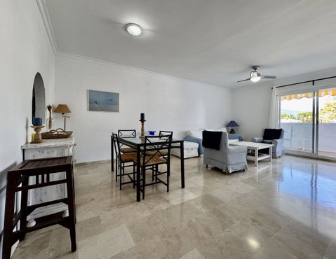 Middle Floor Apartment in Torremolinos, Costa del Sol – 2 beds – 285000 € - photo 2 of 19