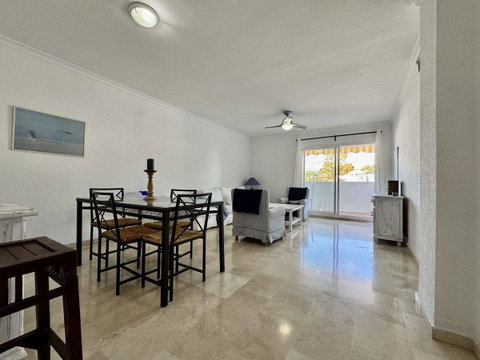 Middle Floor Apartment in Torremolinos, Costa del Sol – 2 beds – 285000 € - photo 3 of 19
