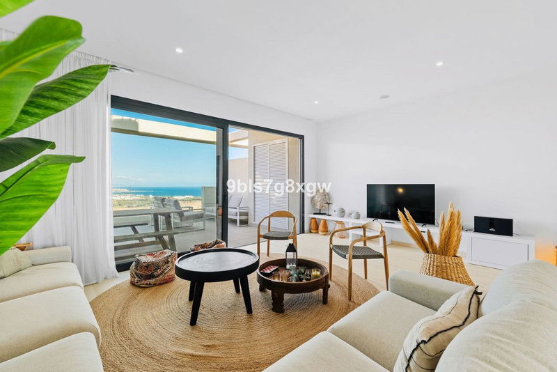 Middle Floor Apartment in Casares, Costa del Sol – 2 beds – 649000 €