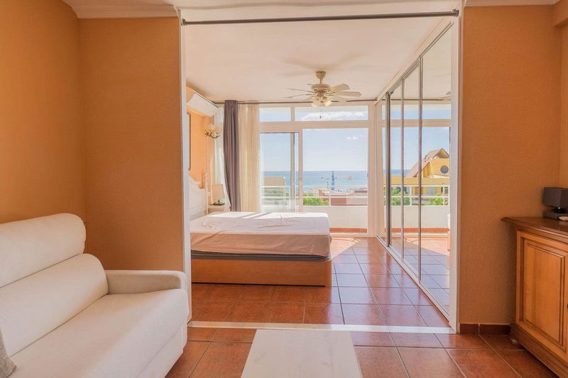 Middle Floor Apartment in Torremolinos, Costa del Sol – 1 beds – 194999 €