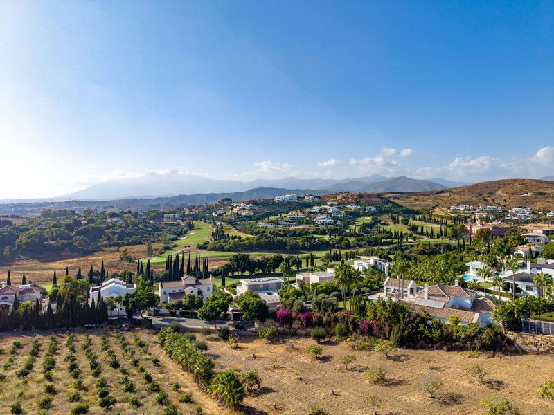 Middle Floor Apartment in Estepona, Costa del Sol – 3 beds – 390000 €