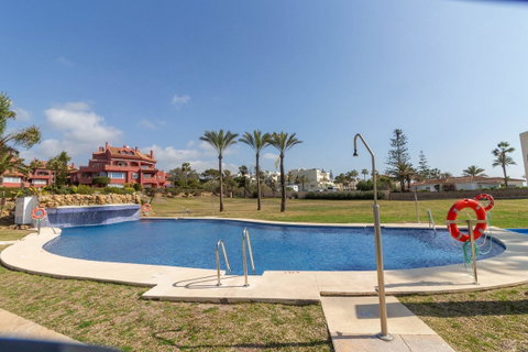 Ground Floor Apartment in Marbella, Costa del Sol – 3 beds – 675000 € - photo 23 of 30