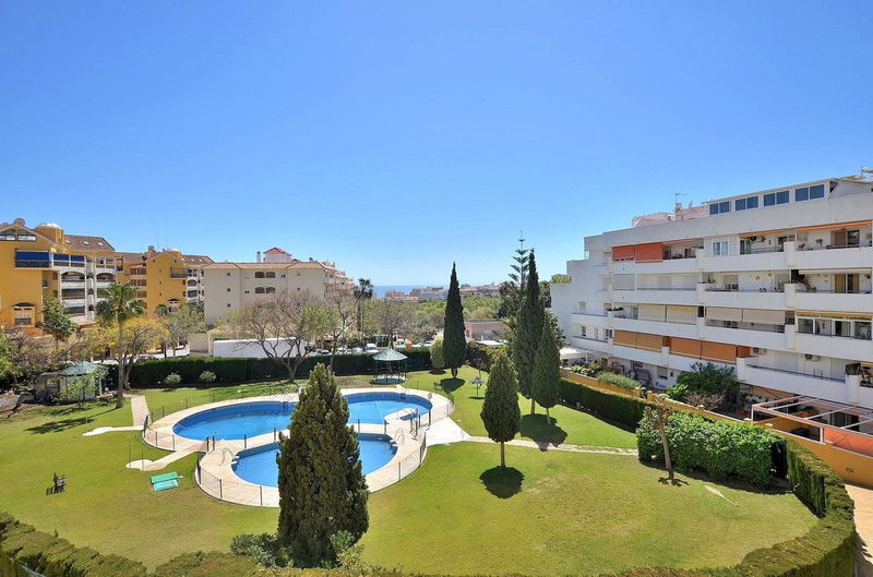 Top Floor Apartment in Benalmadena, Costa del Sol – 2 beds – 335000 €