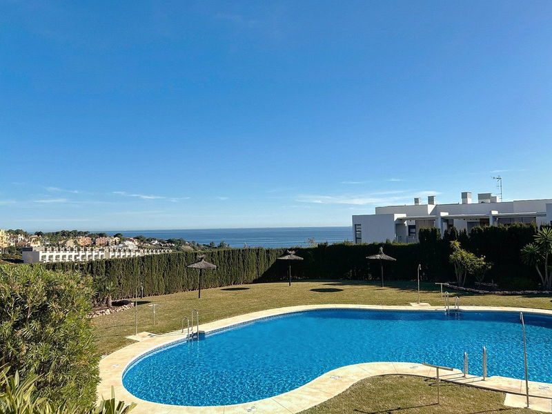 Ground Floor Apartment in Manilva, Costa del Sol – 2 beds – 359000 €