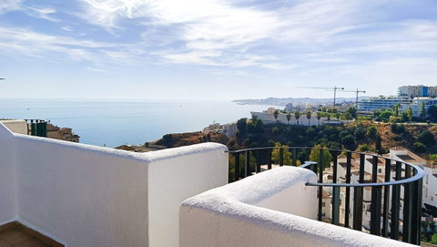 Penthouse in Benalmadena, Costa del Sol – 2 beds – 349000 € - photo 3 of 24