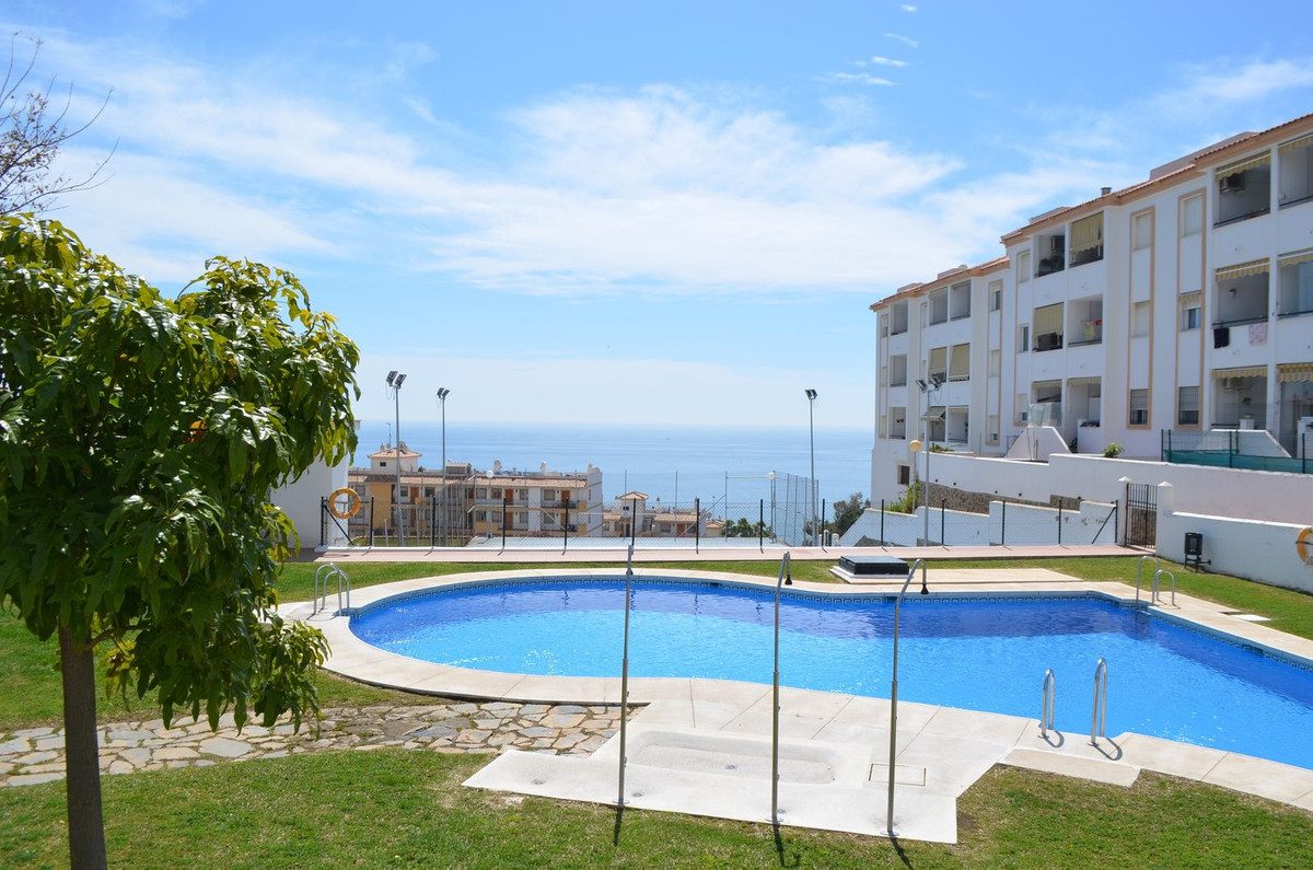 Penthouse in Benalmadena, Costa del Sol – 2 beds – 349000 € - photo 4 of 24