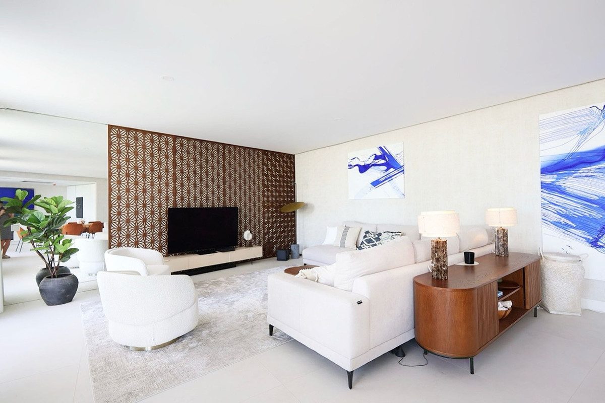 Middle Floor Apartment in Torremolinos, Costa del Sol – 4 beds – 1700000 € - photo 7 of 48