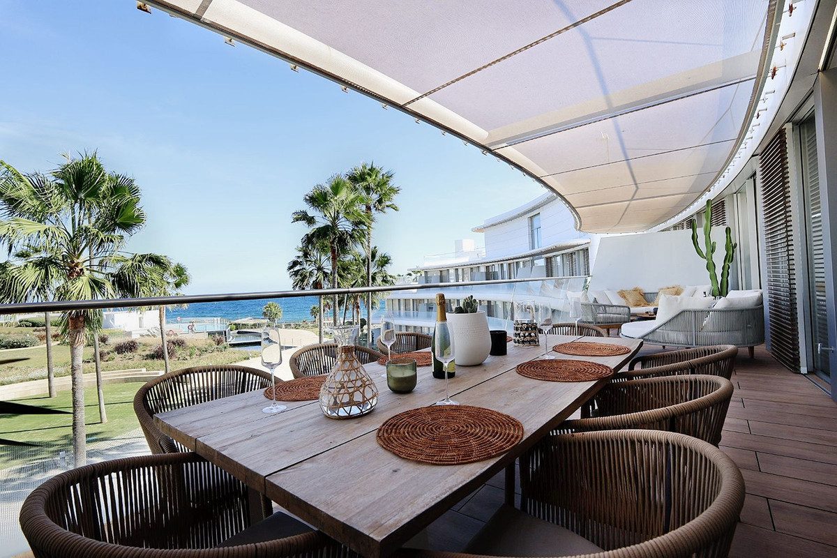 Middle Floor Apartment in Torremolinos, Costa del Sol – 4 beds – 1700000 € - photo 28 of 48