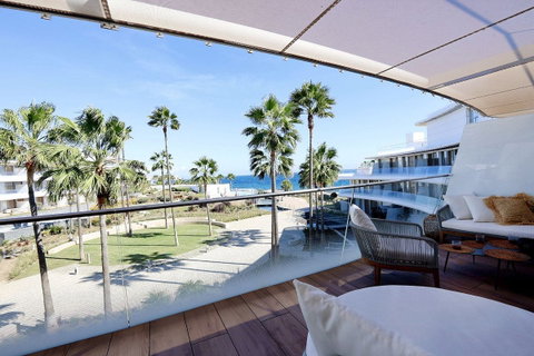 Middle Floor Apartment in Torremolinos, Costa del Sol – 4 beds – 1700000 € - photo 32 of 48