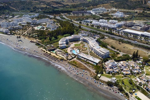 Middle Floor Apartment in Torremolinos, Costa del Sol – 4 beds – 1700000 € - photo 43 of 48