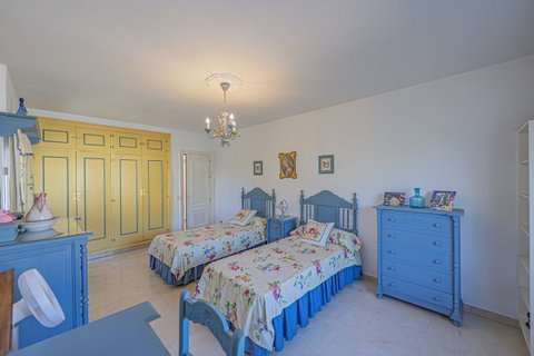 Detached Villa in Marbella, Costa del Sol – 4 beds – 1150000 € - photo 19 of 36