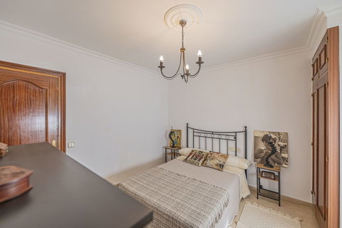 Detached Villa in Marbella, Costa del Sol – 4 beds – 1150000 € - photo 21 of 36