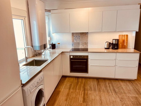 Middle Floor Apartment in Fuengirola, Costa del Sol – 2 beds – 295000 € - photo 2 of 16