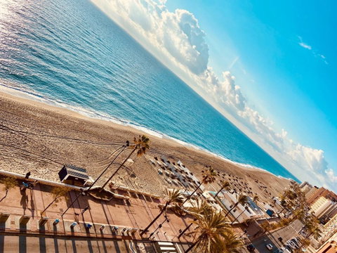 Middle Floor Apartment in Fuengirola, Costa del Sol – 2 beds – 295000 € - photo 13 of 16