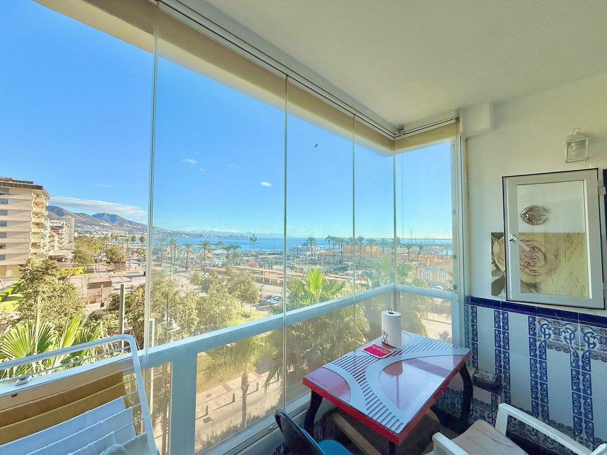 Middle Floor Apartment in Fuengirola, Costa del Sol – 1 beds – 285000 € - photo 1 of 9