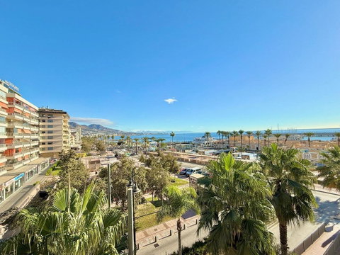 Middle Floor Apartment in Fuengirola, Costa del Sol – 1 beds – 285000 € - photo 2 of 9
