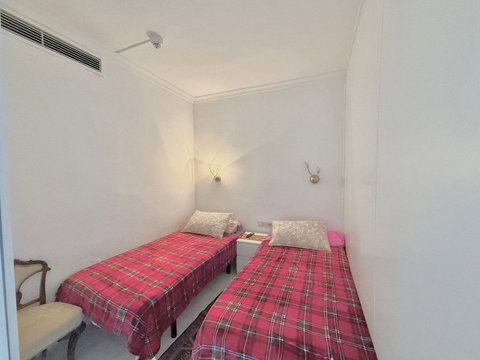 Middle Floor Apartment in Fuengirola, Costa del Sol – 1 beds – 285000 € - photo 5 of 9